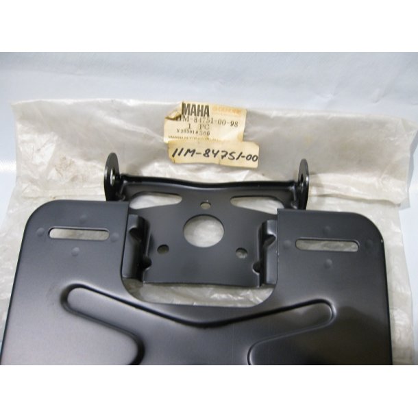 Nummerplade holder XJ750 Seca 11M-84751-00