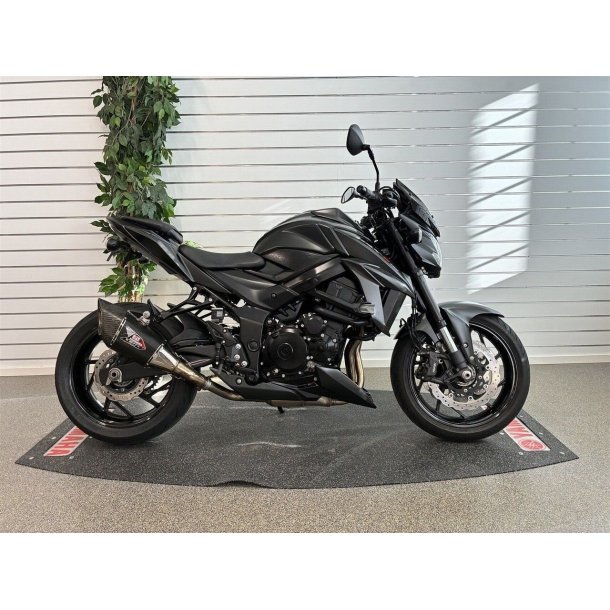 Suzuki GSX-S750 Yoshimura Edition 2021