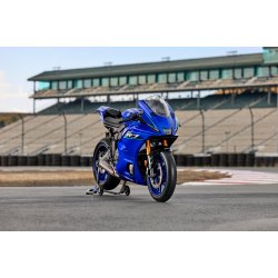 Yamaha R7 - Midnight Black - 2026