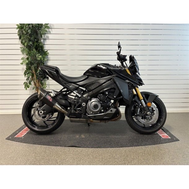 Suzuki GSX-S1000 Yoshimura Edition 2024