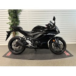 Yamaha YZF-R3 ABS 2025