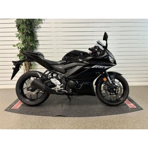 Yamaha YZF-R3 ABS 2025