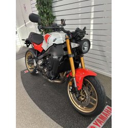 Yamaha XSR900 ABS - Legend Red 2026