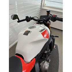 Yamaha XSR900 ABS - Legend Red 2026