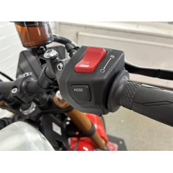 Yamaha XSR900 ABS - Legend Red 2026