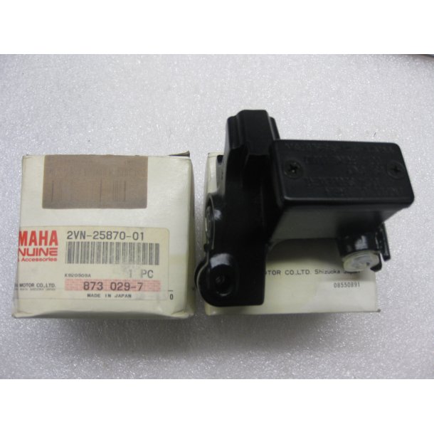 Master cylinder YZ80   2VN-25870-01