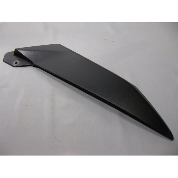 Cover side R1 YZFR1 5PW-24129-00