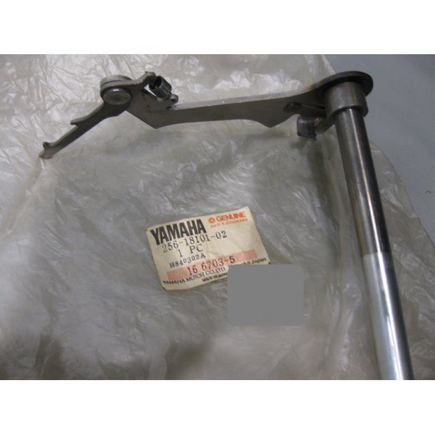 Skifte aksel XS650	256-18101-02