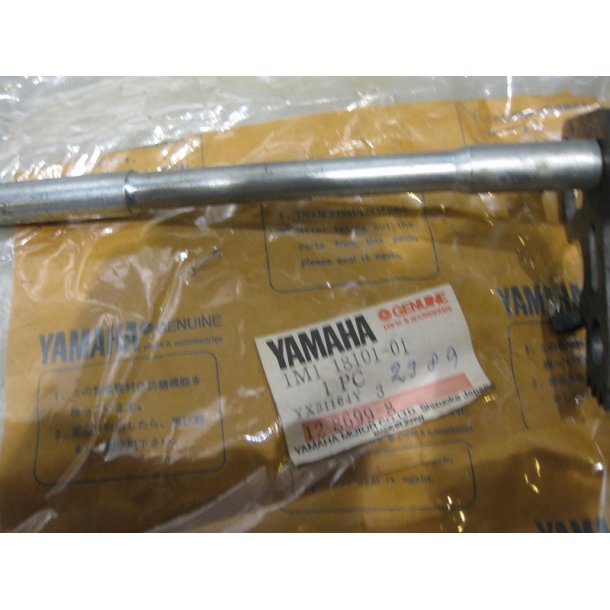 Skifte aksel DT250 77-	1M1-18101-01