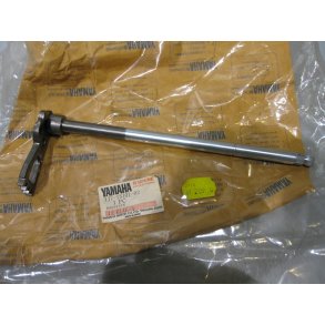 Skifte aksel XS750 77-81	1J7-18101-02